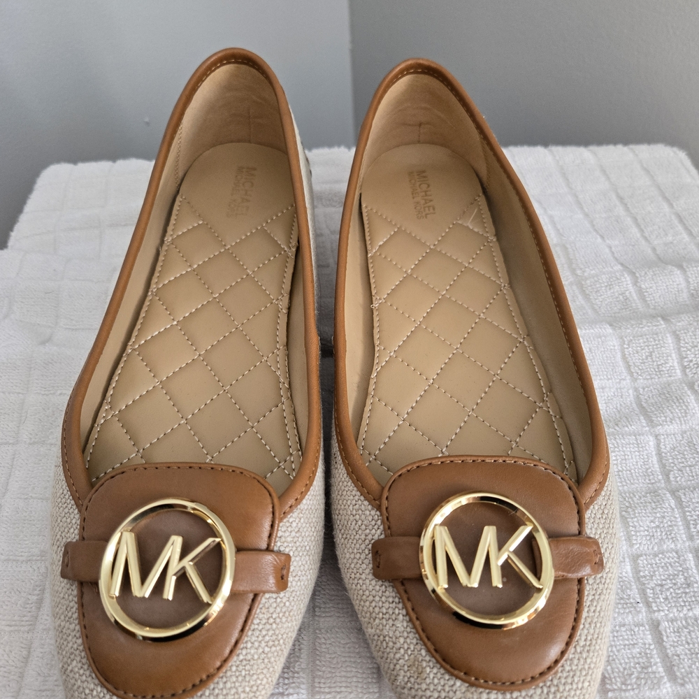 Michael Kors Tan and Cream Loafers with Gold Accent